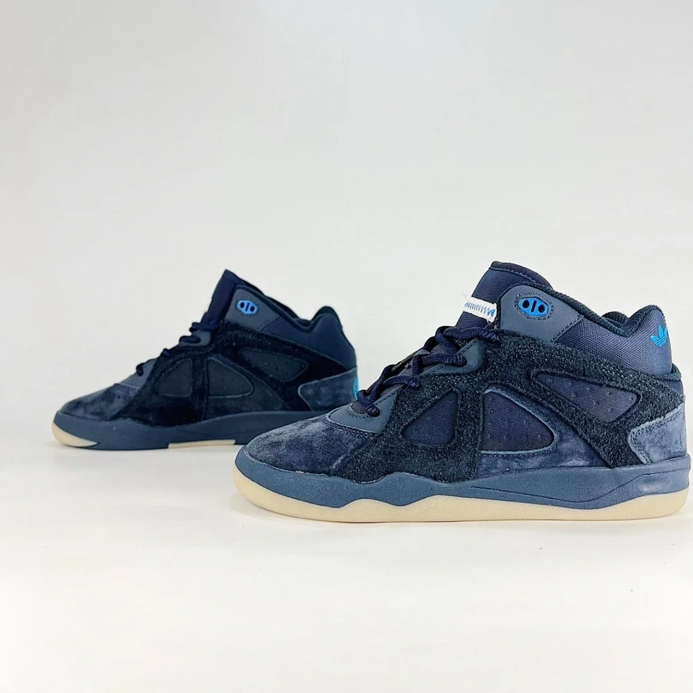 Adidas x Bad Bunny Badbo 1.0